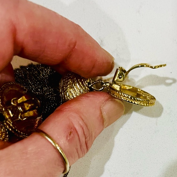 RARE VINTAGE Givenchy Paris Large Tassel Dangle Clip-on Earrings Vintage Jewelry - Picture 6 of 8